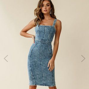 Shalom Structured Body-Con Midi Dress Washed Blue